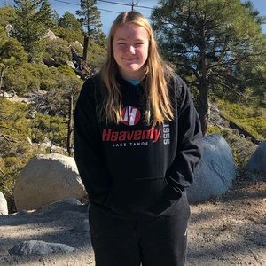 Meet your Posher, Macy